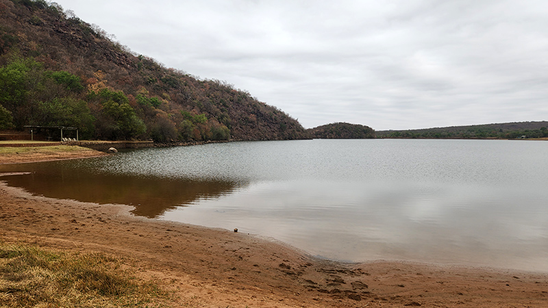 donkerpoort dam metsi metsi bank