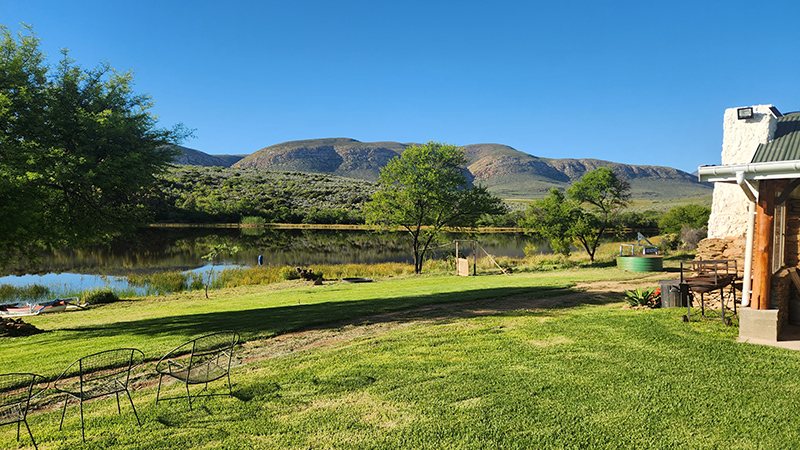 great escape oudtshoorn dam by house